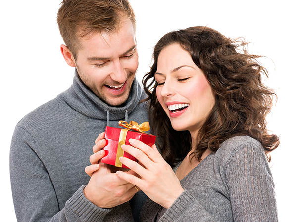 Jewelry Gift-Giving on Valentine’s Day Projected to Set Sales Record at $6.5B