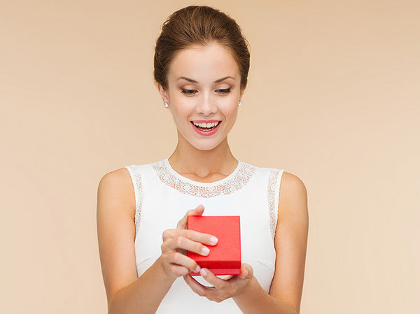 NRF Survey: Jewelry Tops Valentine's Day Spending for the 10th Straight Year