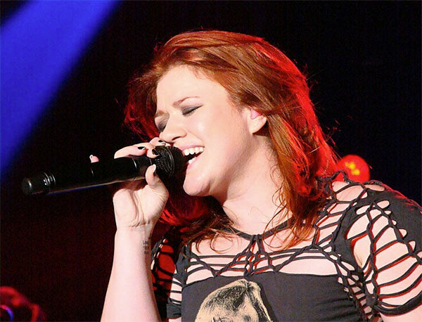 Music Friday: Kelly Clarkson Describes Herself as ‘A Diamond From Black Dust’