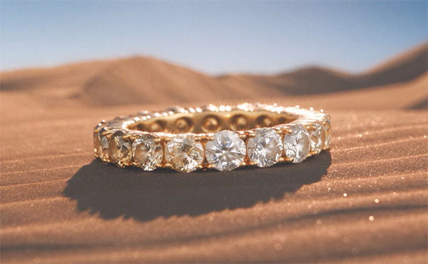'Desert Diamonds' Build Momentum as De Beers Unveils 2026 Holiday Campaign