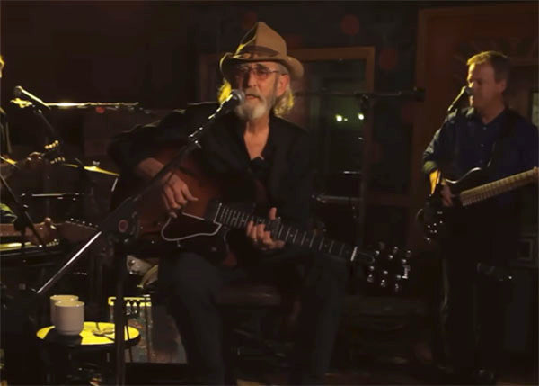 Music Friday: Don Williams Turns Life's Pressures Into Diamonds of Love