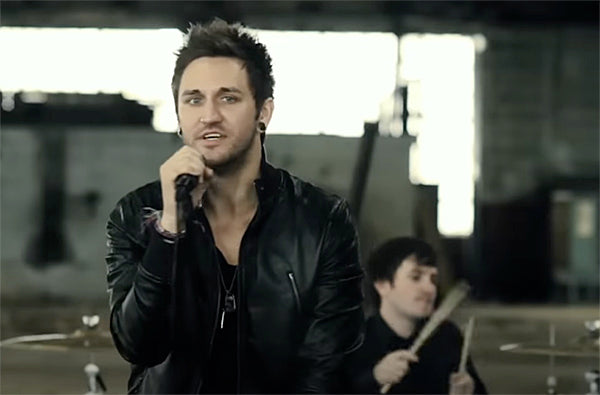 Music Friday: He Wants Space, She Wants a Diamond Ring in ‘Tell Me I’m a Wreck’