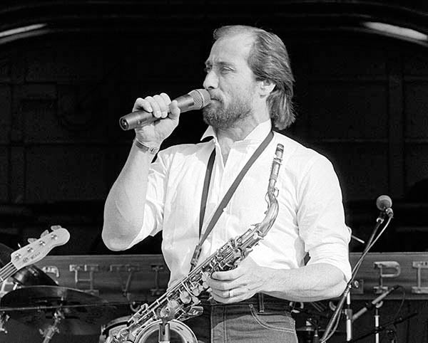 Music Friday: Lee Greenwood Laments a ’24-Karat Mistake’ in ‘Fool’s Gold’