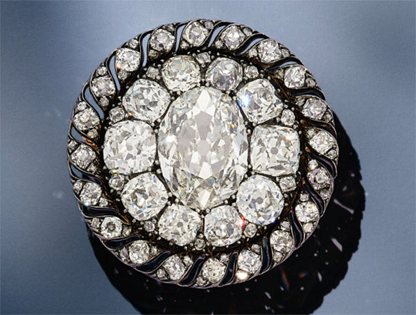 Rare Napoleonic Jewels Ignite Sotheby’s Geneva Auction, Shattering Estimates