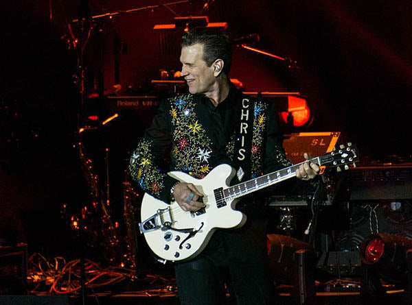 Music Friday: Chris Isaak Offers Sagely Dating Advice in 2002’s ‘Notice the Ring’