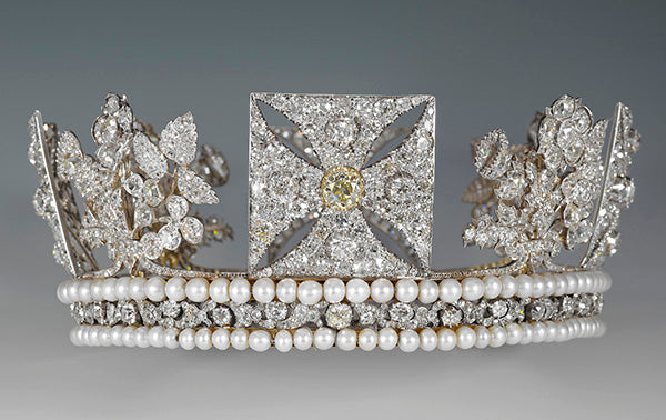 Queen Elizabeth II’s Iconic Jewelry Goes on Display at Buckingham Palace