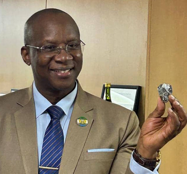 Sierra Leone’s Meya Mine Yields 391-Ct Diamond That Was Part of Larger Stone