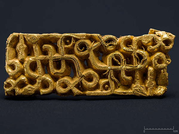 1,500-Year-Old Gold Sword Ornament Unearthed Near Norway’s Historic Hove