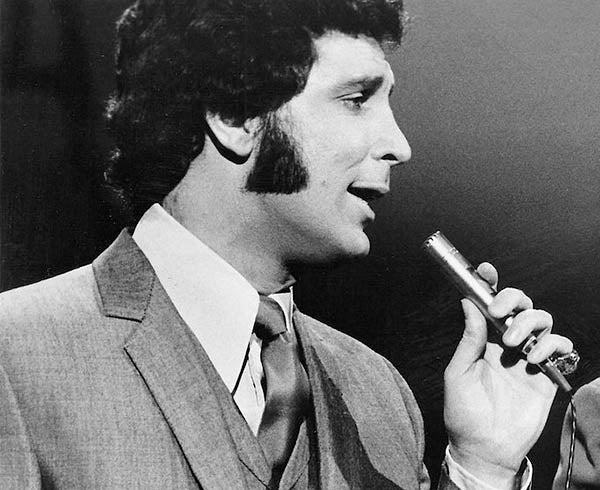 Music Friday: A Diamond Rival Steals the Spotlight in Tom Jones's 1970 Classic