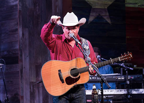 Music Friday: Tracy Byrd Proclaims That Love Makes a Diamond Shine