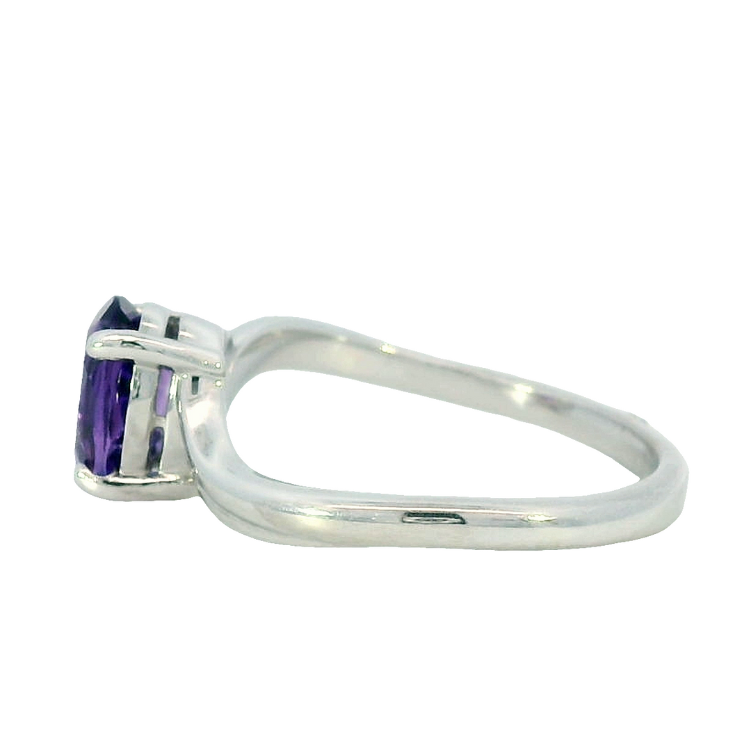 14k White Gold Oval Amethyst Solitaire Curved Shank Ring