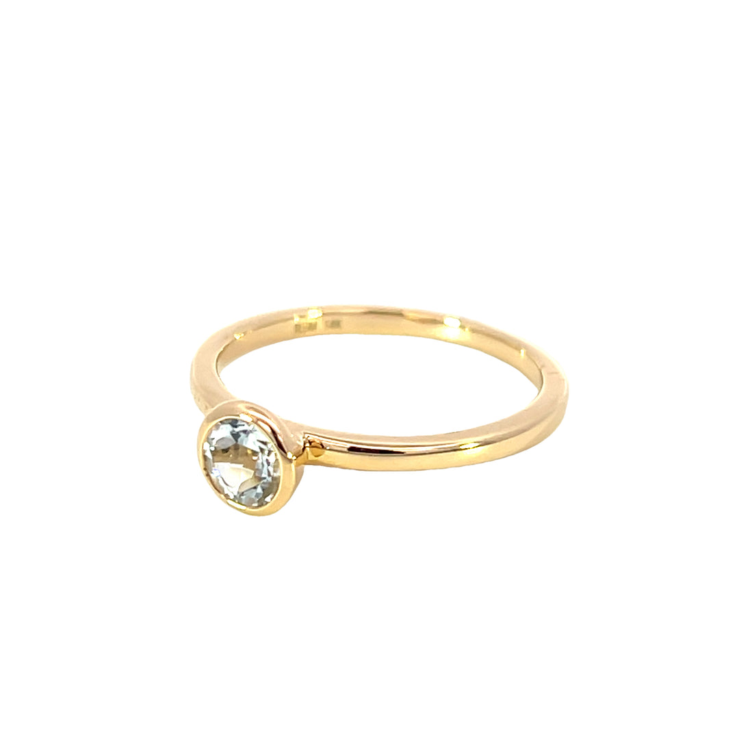 14k Yellow Gold Round Aquamarine Solitaire Ring