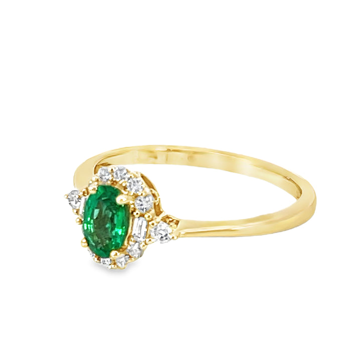 14k Yellow Gold Oval Emerald Solitaire Ring