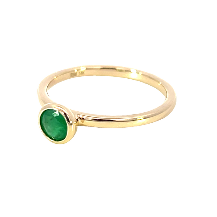 14k Yellow Gold Round Emerald Solitaire Ring