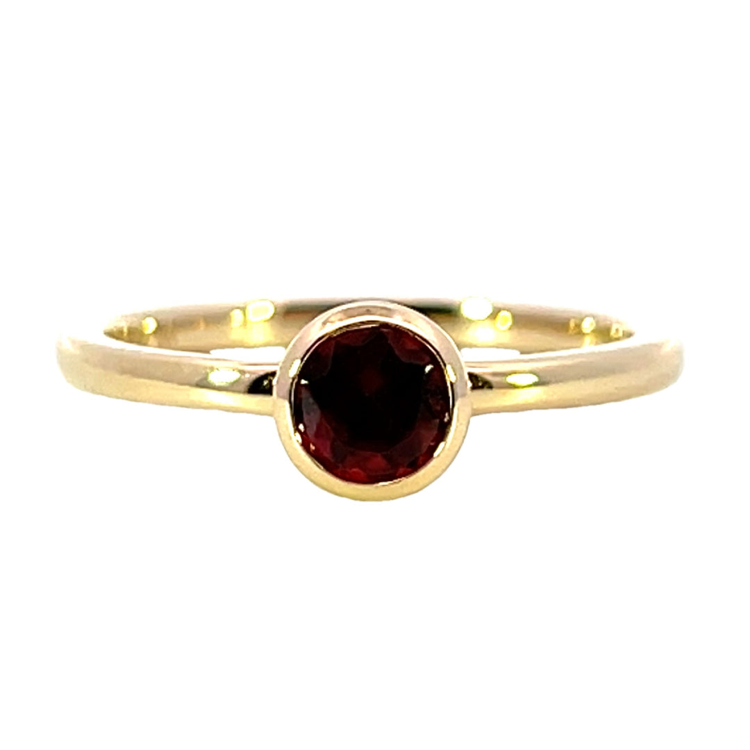 14k Yellow Gold Round Mozambique Garnet Solitaire Ring