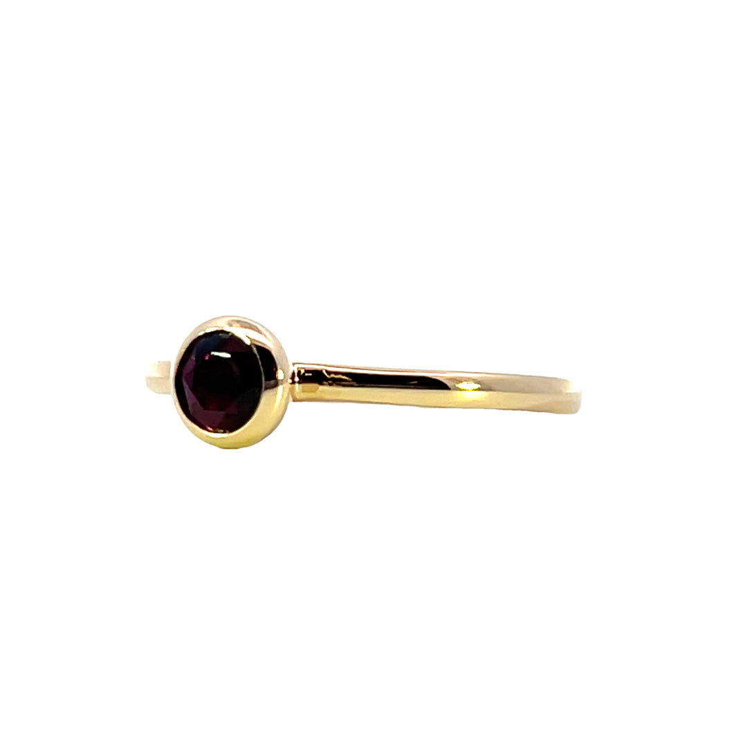 14k Yellow Gold Round Rhodolite Garnet Solitaire Ring