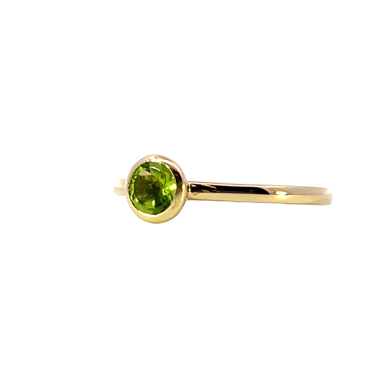 14k Yellow Gold Round Peridot Solitaire Ring