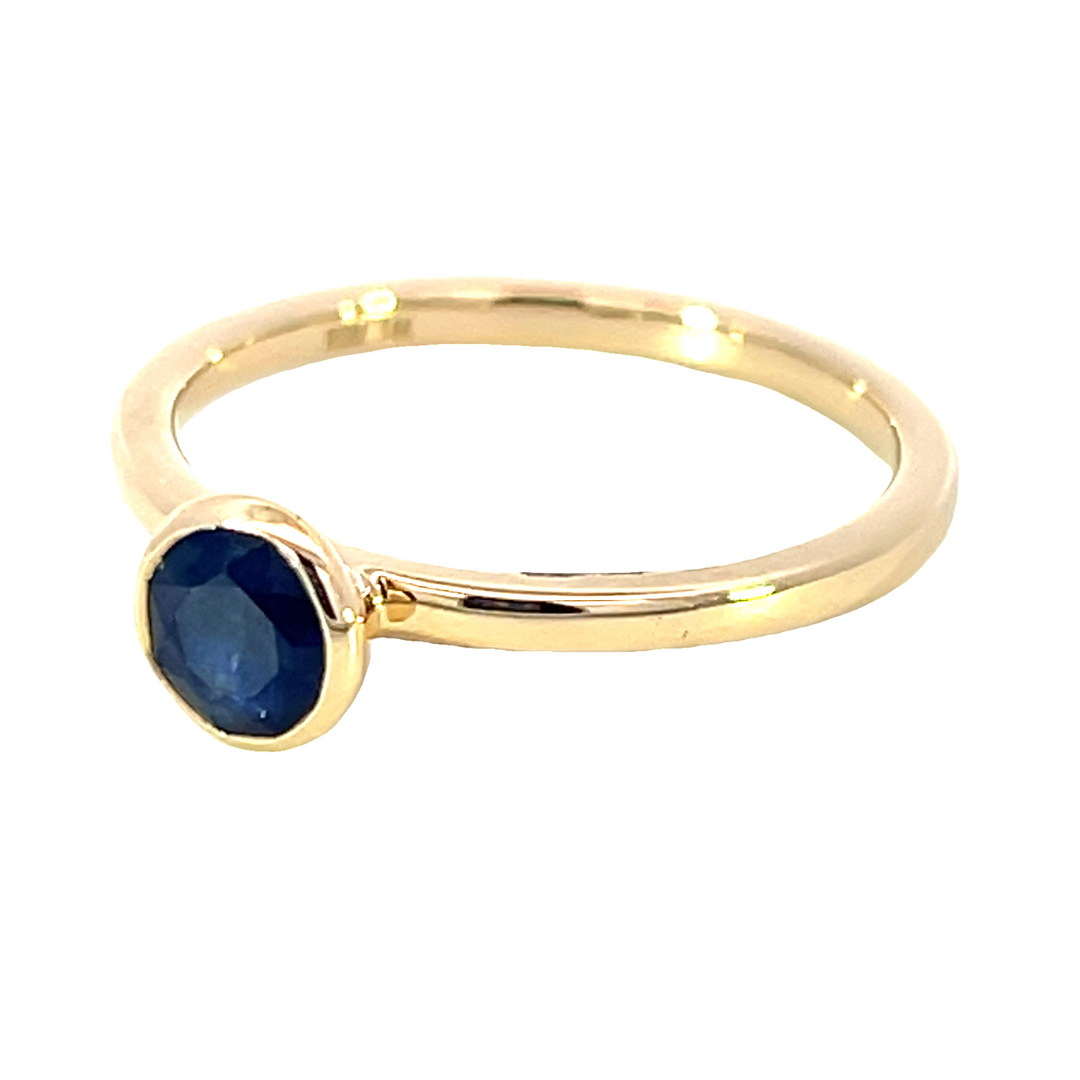 14k Yellow Gold Round Sapphire Solitaire Ring