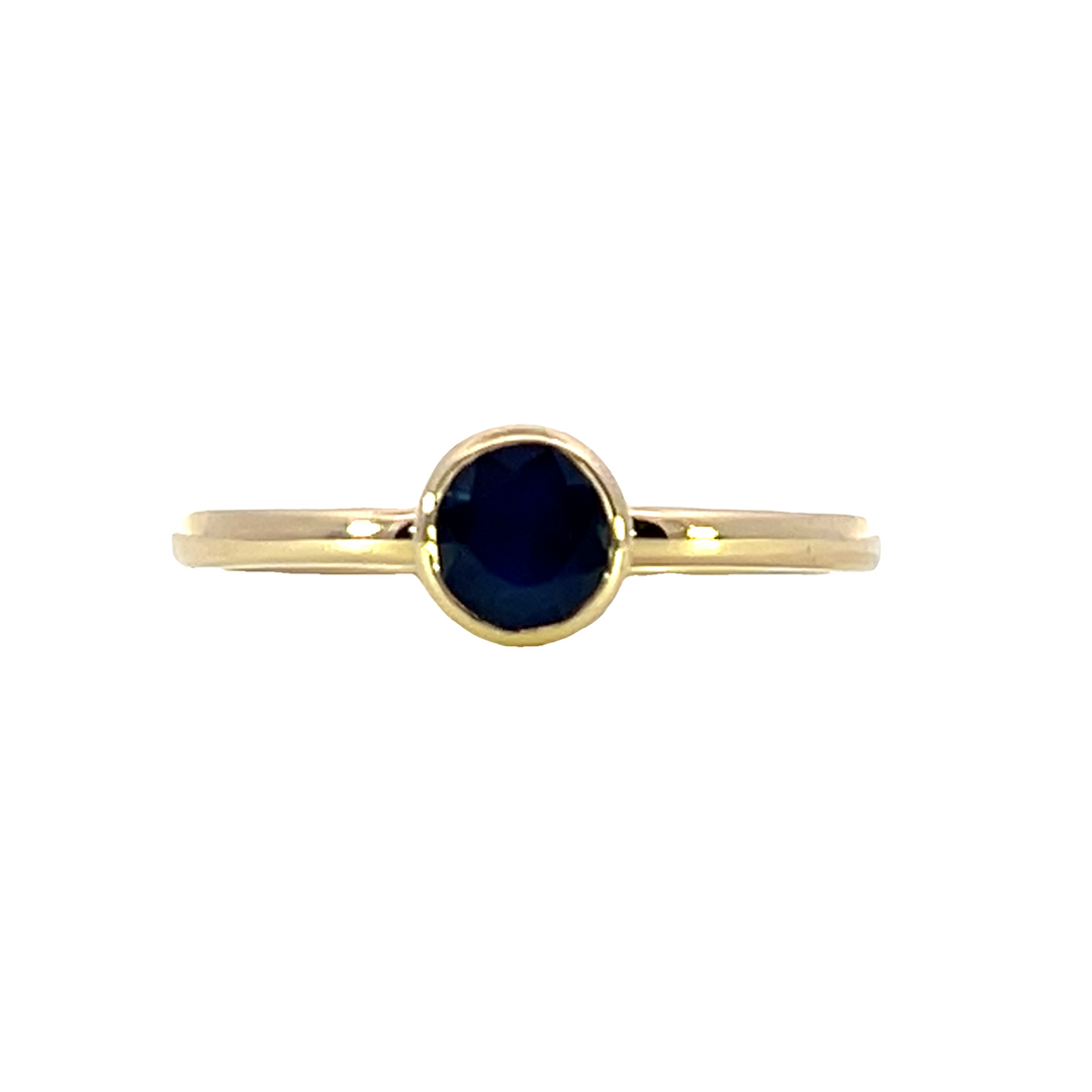 14k Yellow Gold Round Sapphire Solitaire Ring