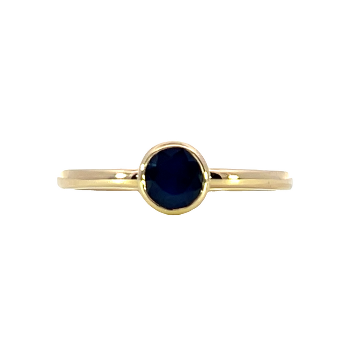 14k Yellow Gold Round Sapphire Solitaire Ring