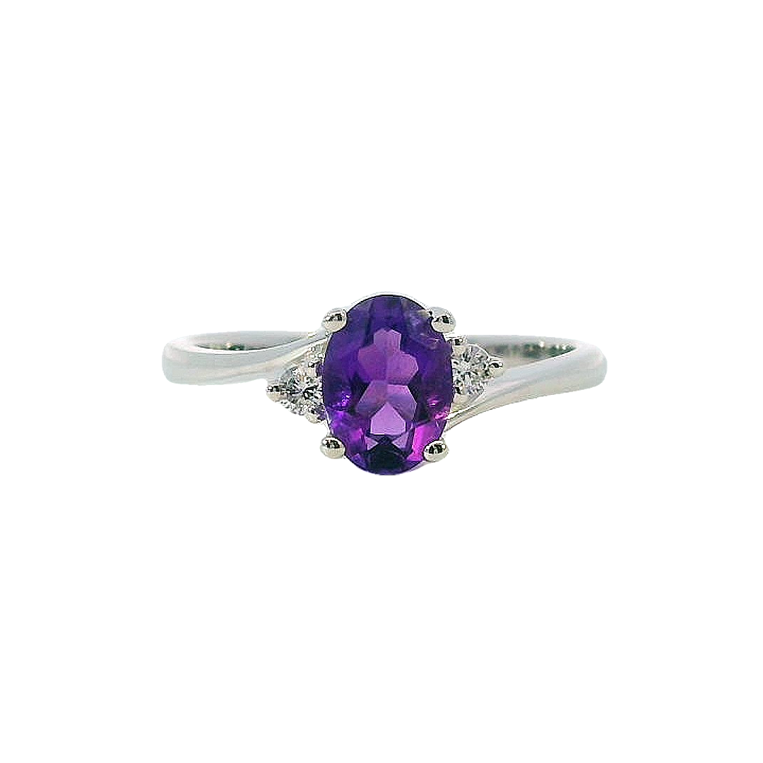 14k White Gold Oval Amethyst Solitaire Ring