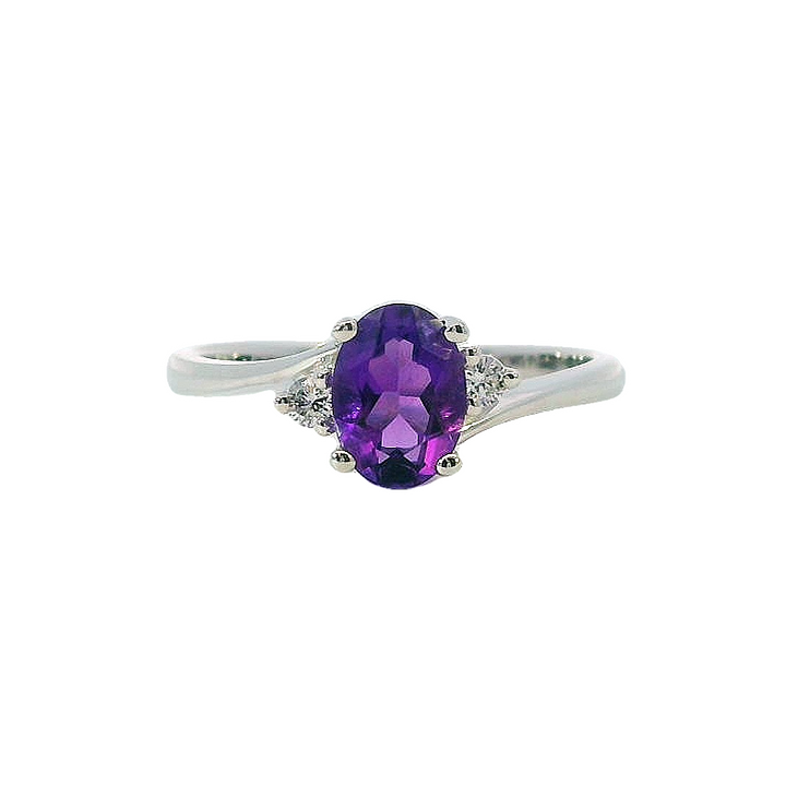 14k White Gold Oval Amethyst Solitaire Ring