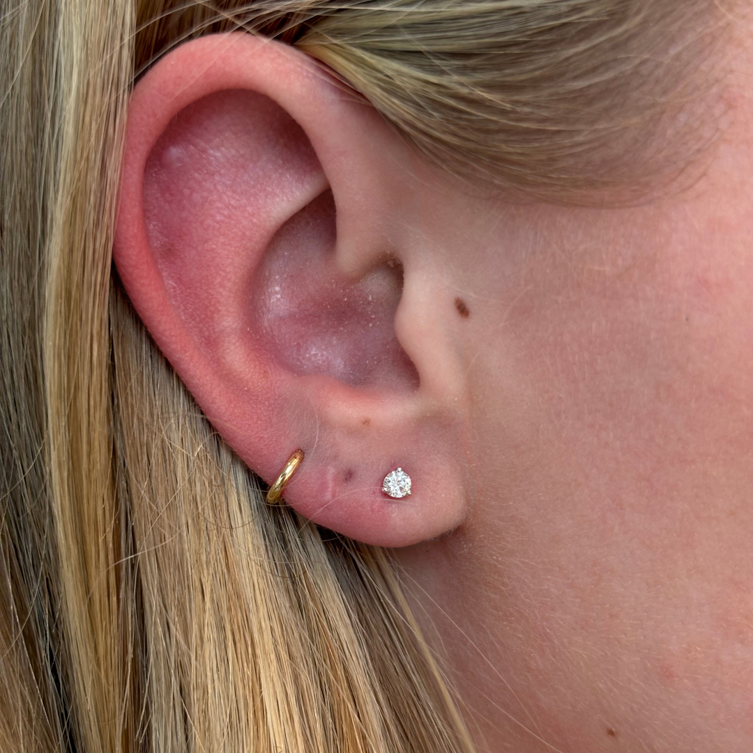 .25ct TW 3 prong Natural Diamond Earrings A Quality