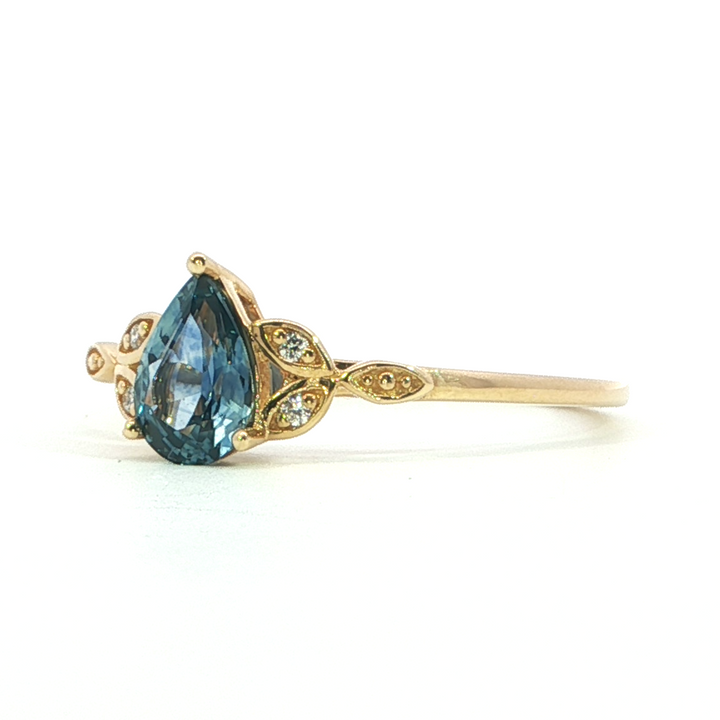 14k Yellow Gold Pear Sapphire Ring
