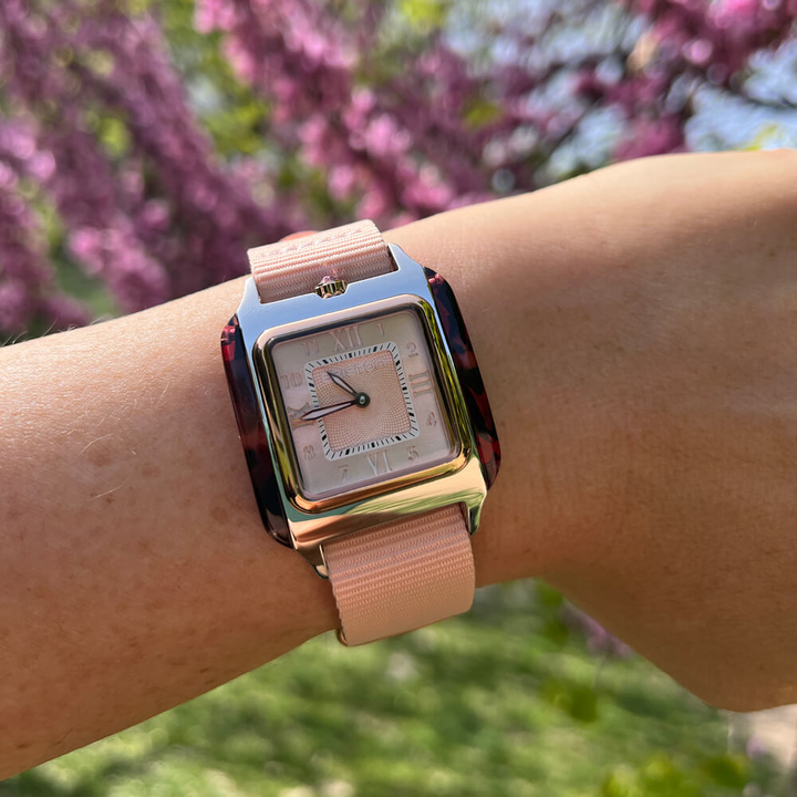 Briston Streamliner Kennedy Pink Dial Stainless steel and tortoise shell acetate Case Quartz with Two Hand 262030.PRA.UR.45.NPK