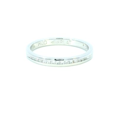 Platinum band with 15 round LAB GROWN diamonds all totaling .10ct, G Color VS2 clarity